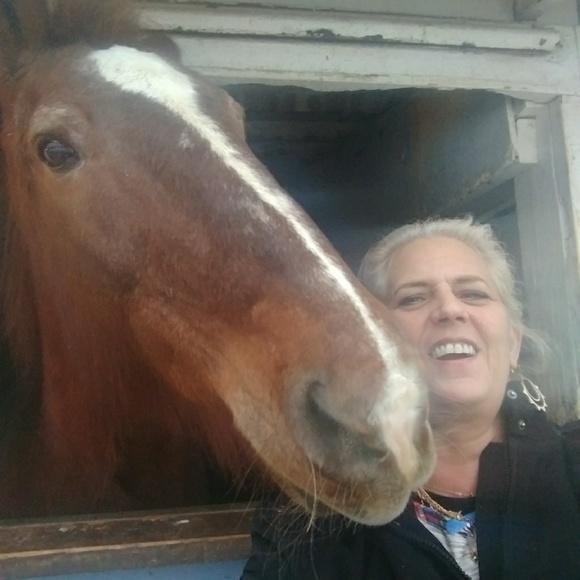 Meet your Posher, Nora - Picture 5 of 8